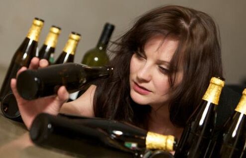 In the second stage of alcoholism, women drink every day