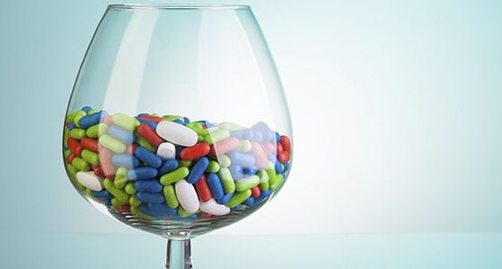 Compatibility study of antibiotics and alcohol